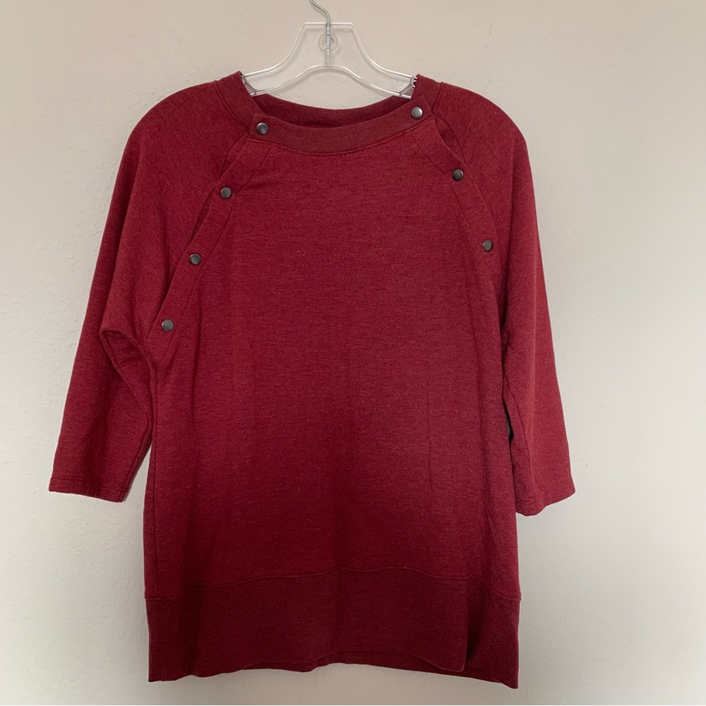 Isabel Maternity by Ingrid & Isabel Red Button-Accent Sweatshirt
